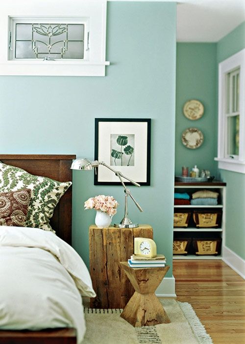 celadon atau hijau pudar untuk interior kamar tidur
