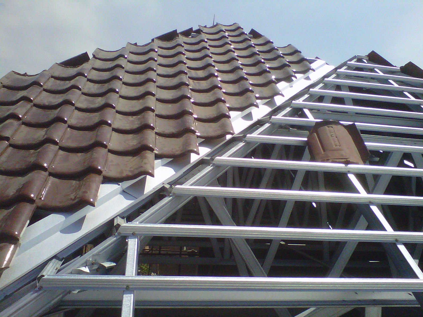 Atap Baja Ringan Tanjungpinang untuk Berbagai Jenis Bangunan