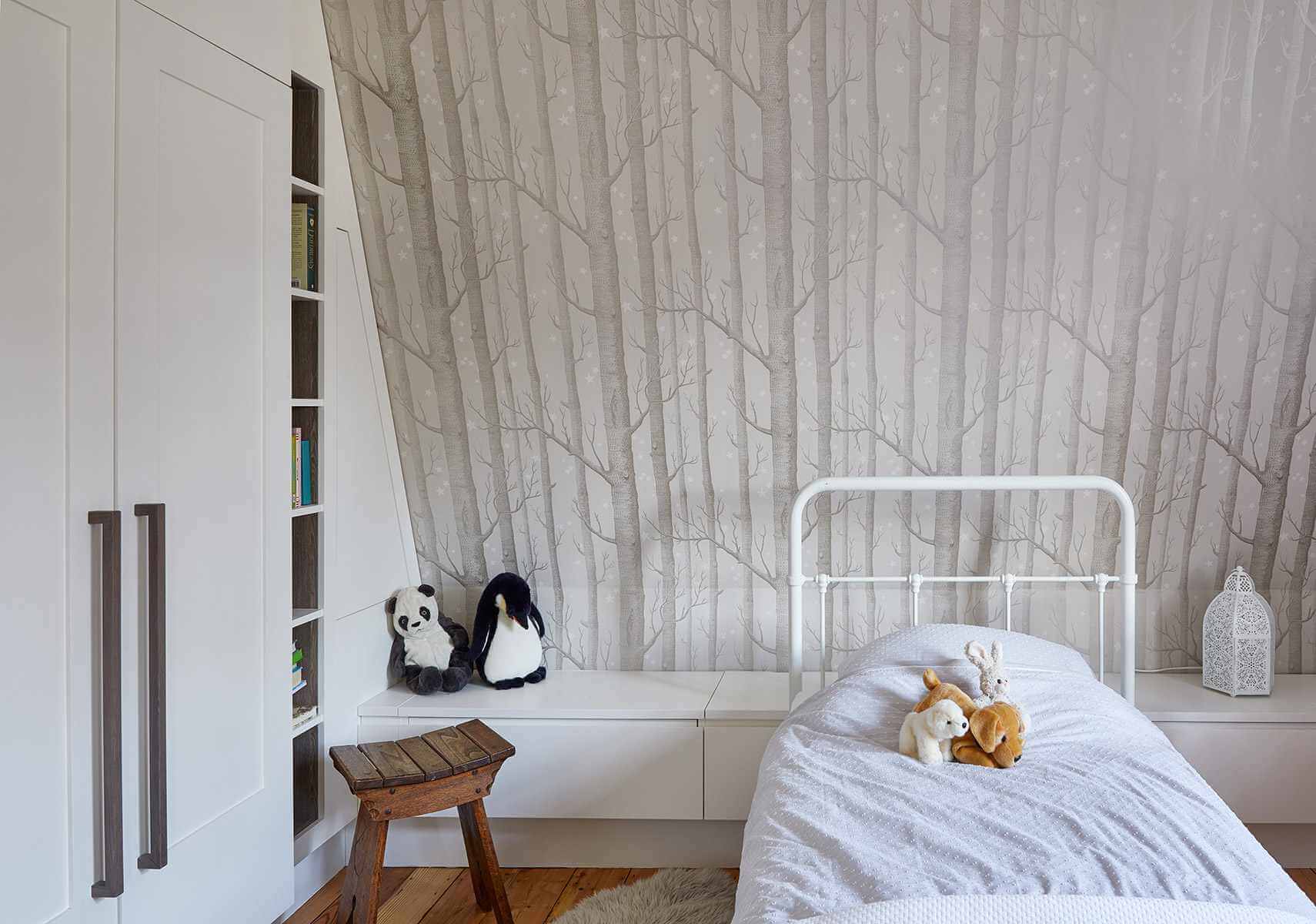 15 Inspirasi Wallpaper Dinding Kamar yang Unik dan Menarik