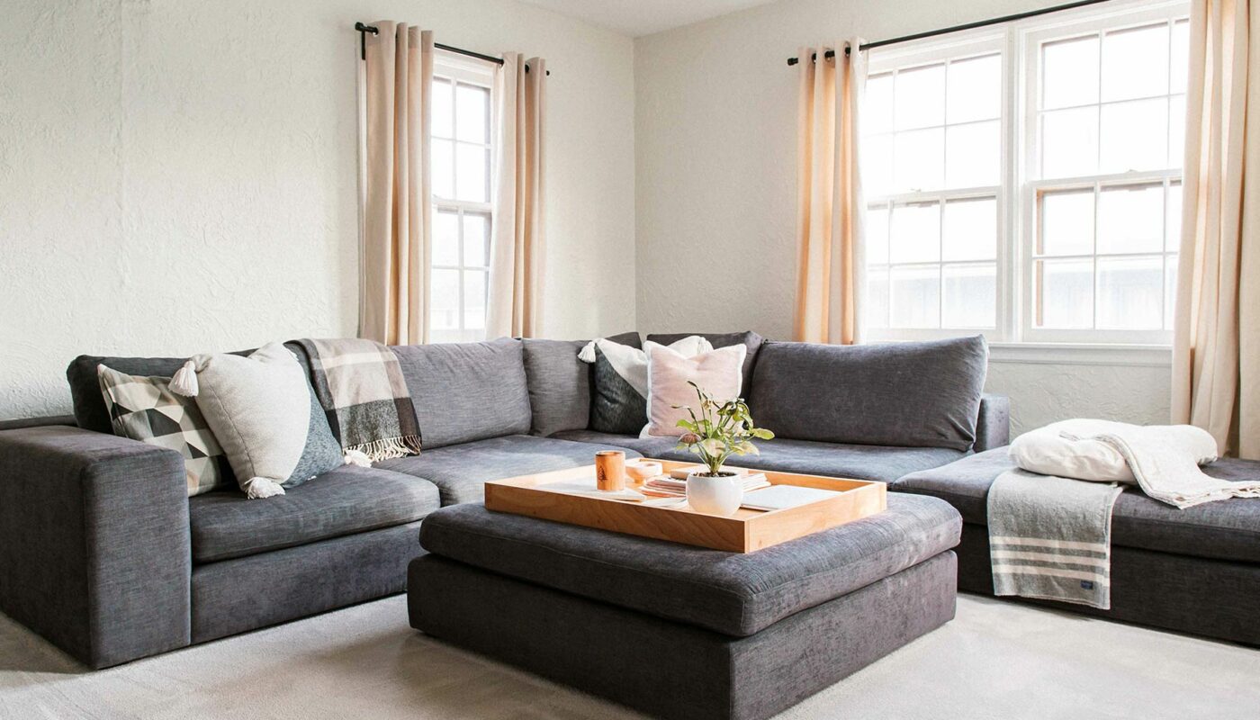 6 Model Sofa Ruang Keluarga Terbaru Dan Harganya, Bikin nyaman dan estetik!!
